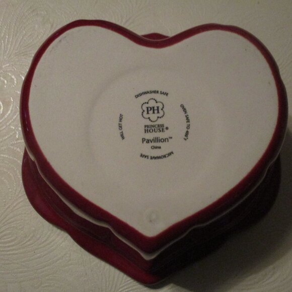 Princess House Pavillion Berry Heart Ramekins (2) Bowls EUC - Picture 4 of 5